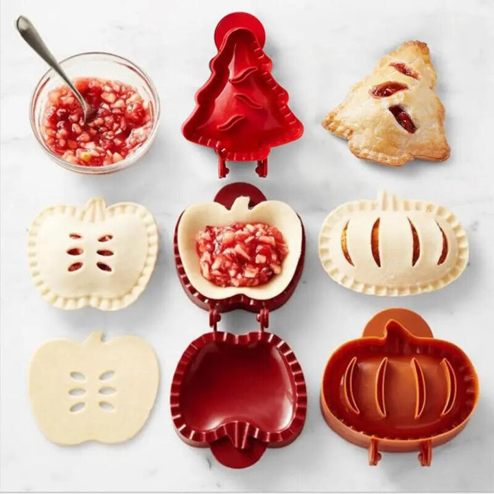 Halloween Christmas Mold Pie Cutter and Sealer Round Empanada Press Maker Pumpkin Mould Kitchen Gadget Cookie Mould for Baking